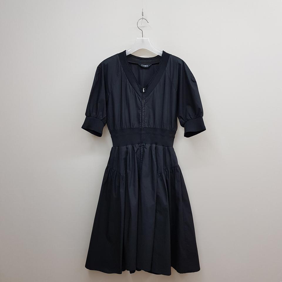 한섬 타임 2023 브이넥 퍼프소매 플레어 원피스 S사이즈