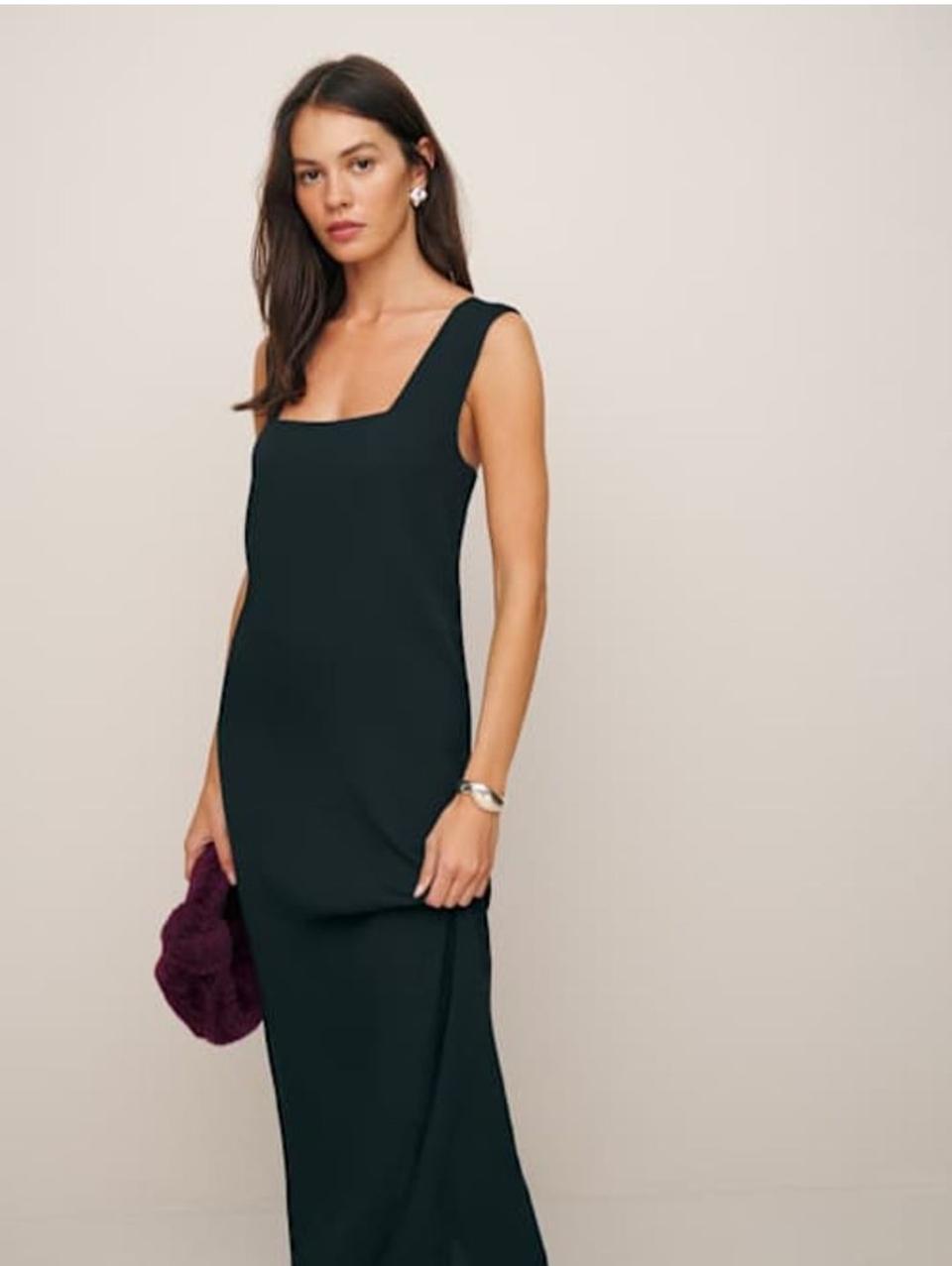 리포메이션 스퀘어넥 슬리브리스 베아 드레스 2사이즈 (택달린 새제품)