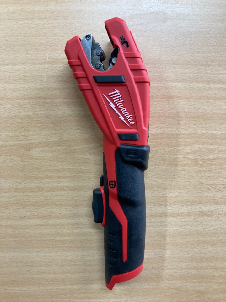 밀워키 C12 PC 충전 동파이프 커터 본체