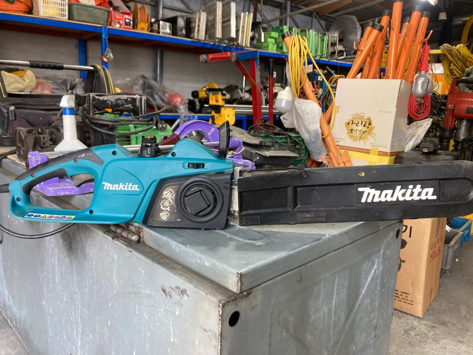 마끼다 UC4041A 전기 체인톱