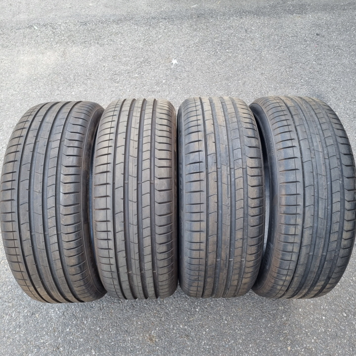 245 40 21 피렐리 피제로 VOL 중고 타이어 한대분 판매합니다