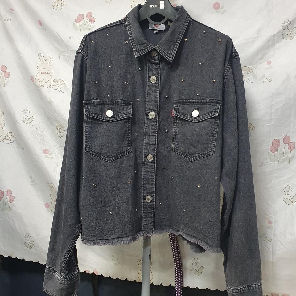 리바이스  ( 큐빅+ 테슬)   워싱면  데님 숏~ 자켓