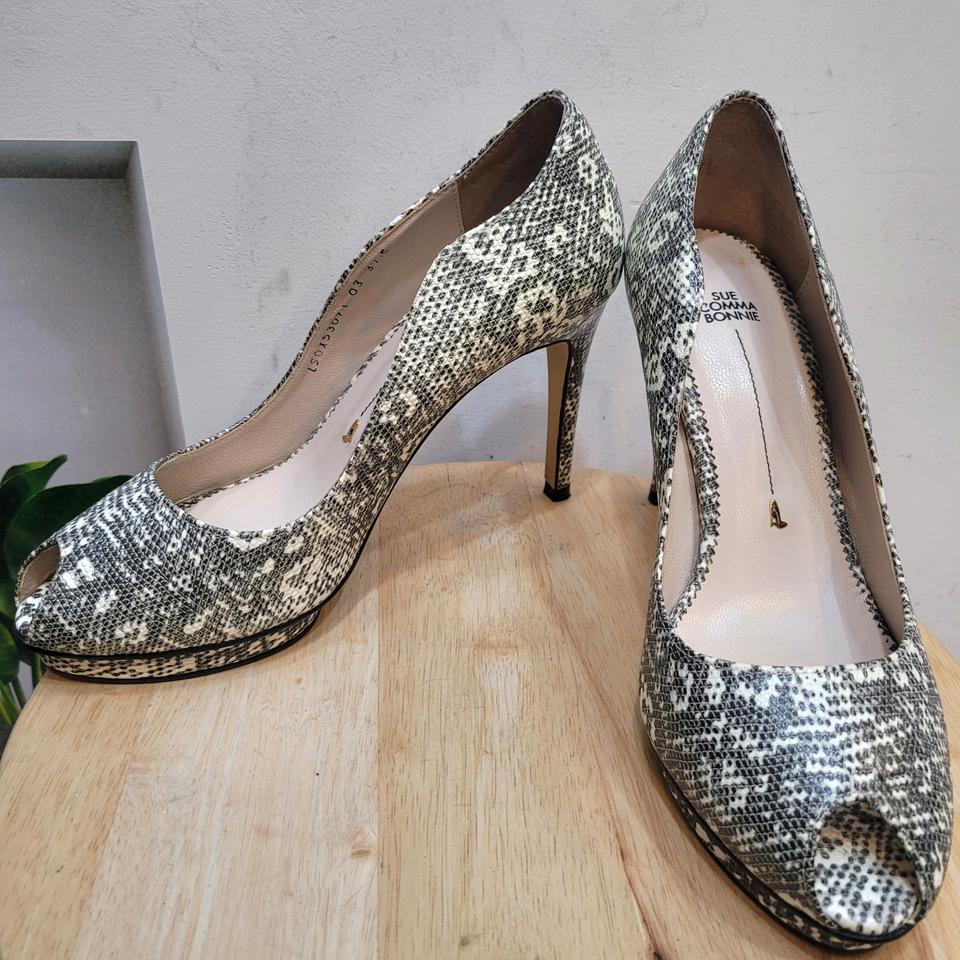 슈콤마보니 파이톤 오픈토 하이힐