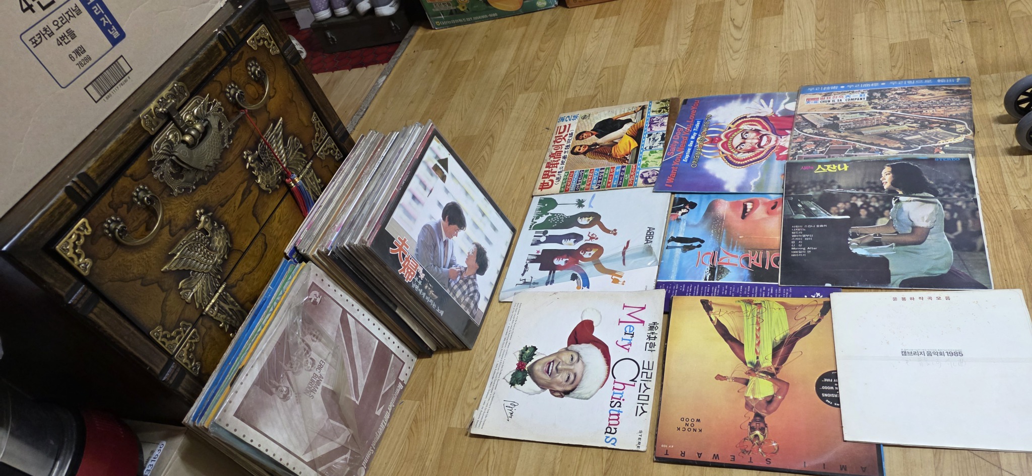 가요 LP및 외국판 및 복사판 64장 일괄