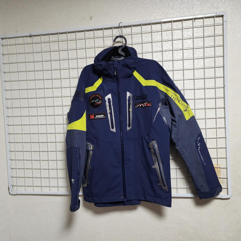 (새옷수준)트렉스타고어텍스(기능성)점퍼(남큰100)