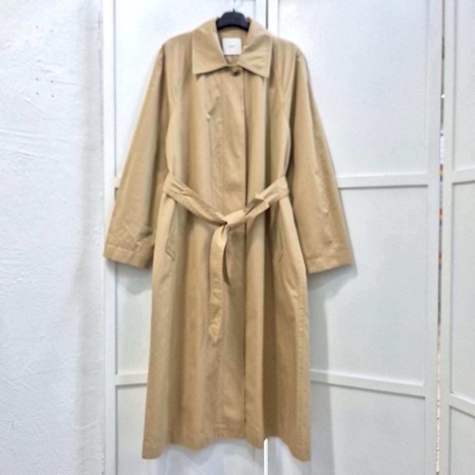 리스트 트렌치코트