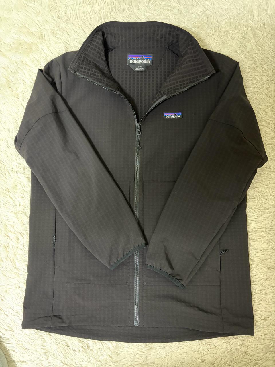 파타고니아 R1 테크페이스 재킷 블랙 M