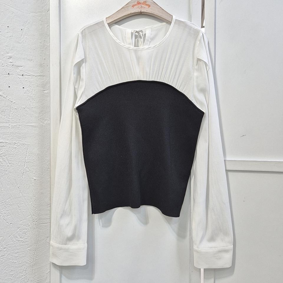 jj지고트 니트 배색 뷔스티에 블라우스