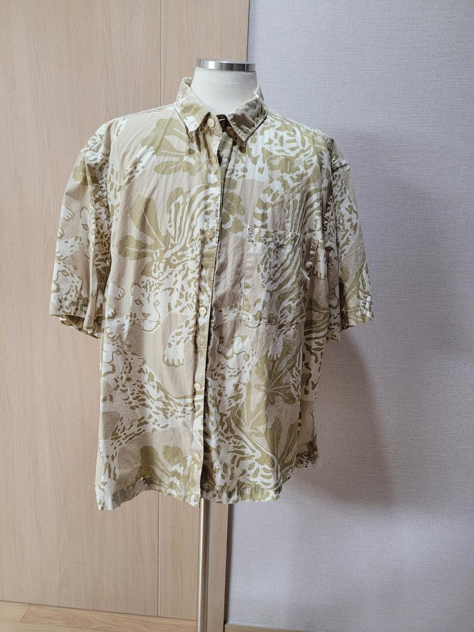 에이치엔엠 H&M 남자 레오파드패턴 반팔 셔츠 130 골드