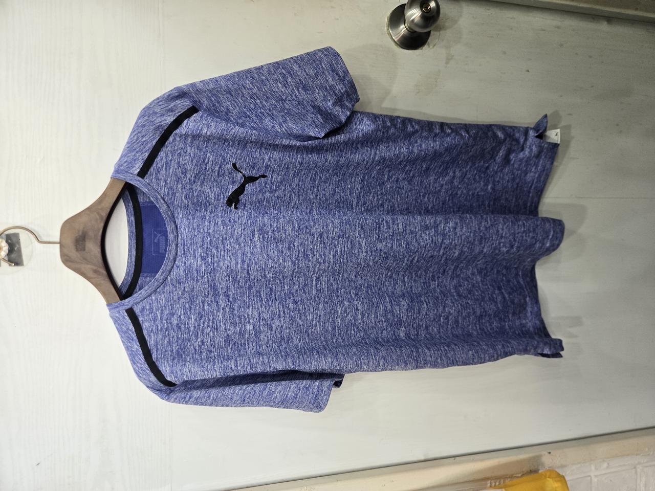 US M 사이즈 )) PUMA 푸마 반팔티셔츠! 디자인 색상 이뻐요 ㅎㅎ