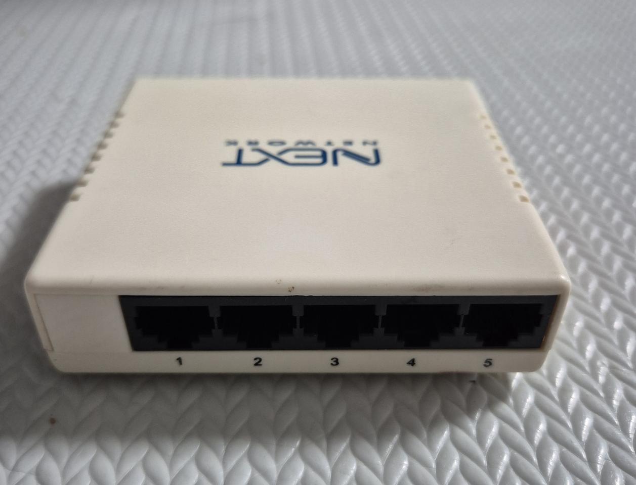 넥스트 next-8305sh 5포트 스위칭 허브