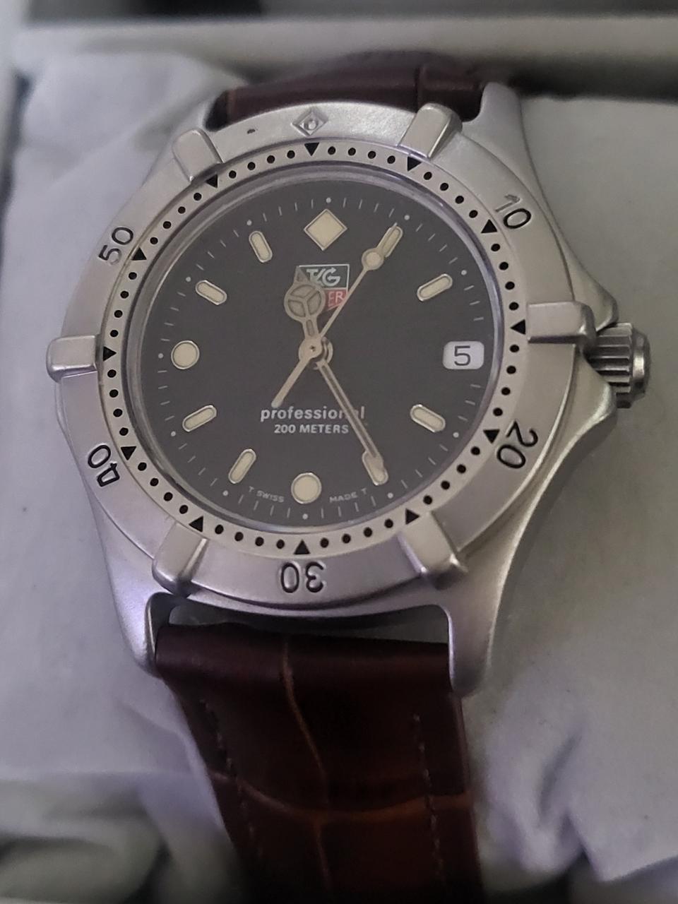 테그호이어 프로페셔널 200