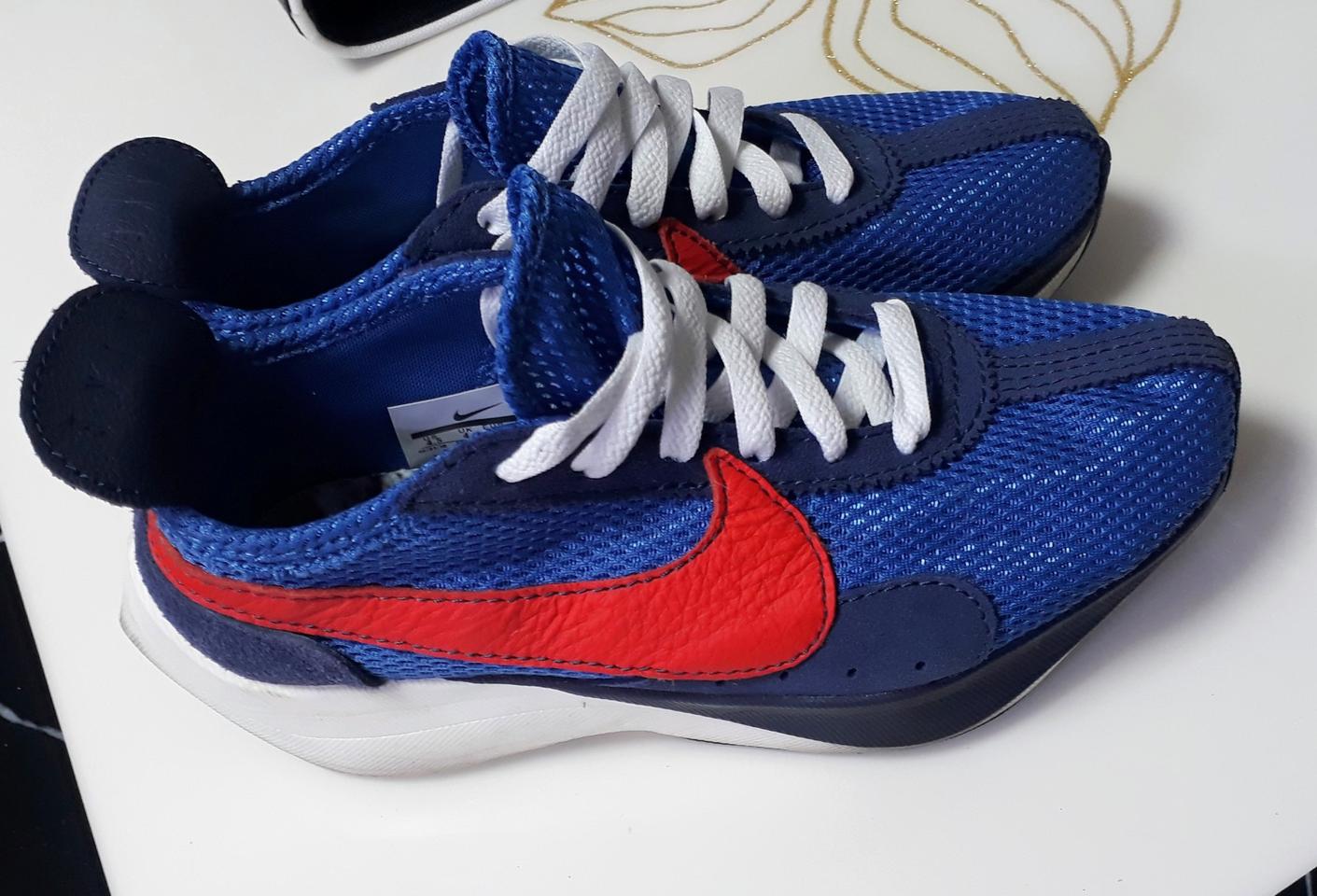 나이키 문네이서 블루 운동화