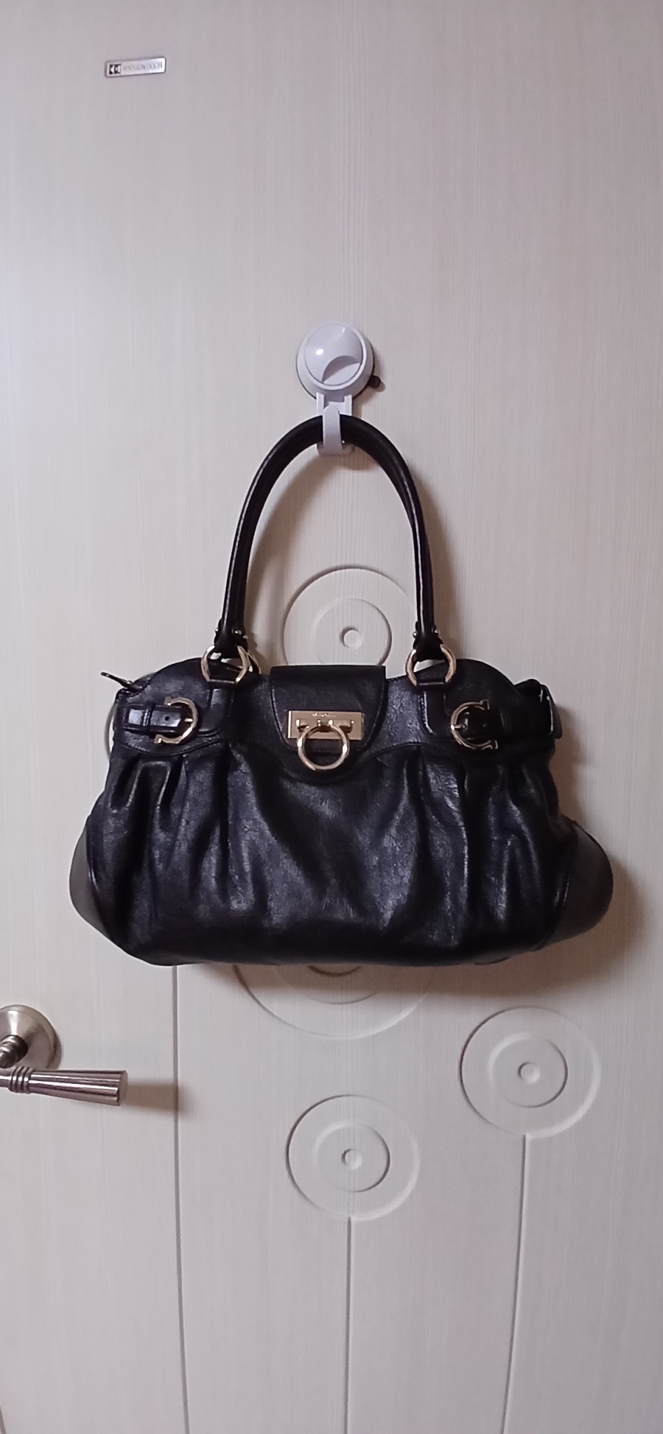 페라가모 마리사 간치니 숄더백