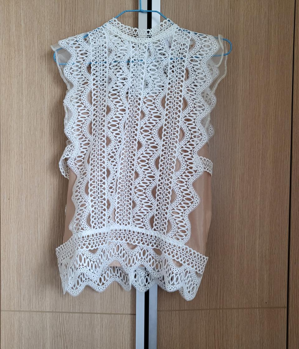 새상품 발렌티노 레이스블라우스