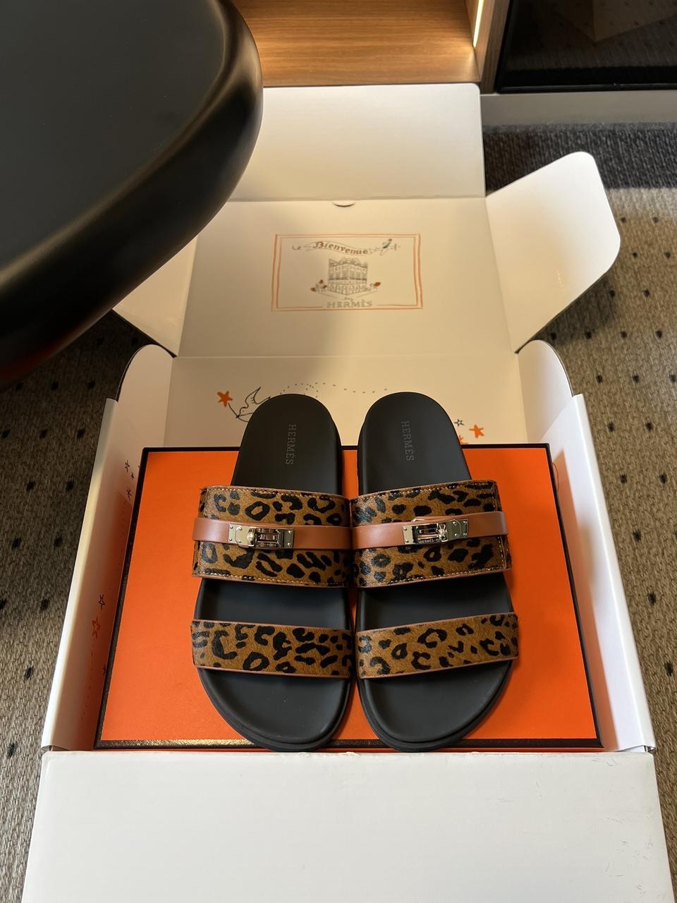 에르메스 여성 Jackson 샌들