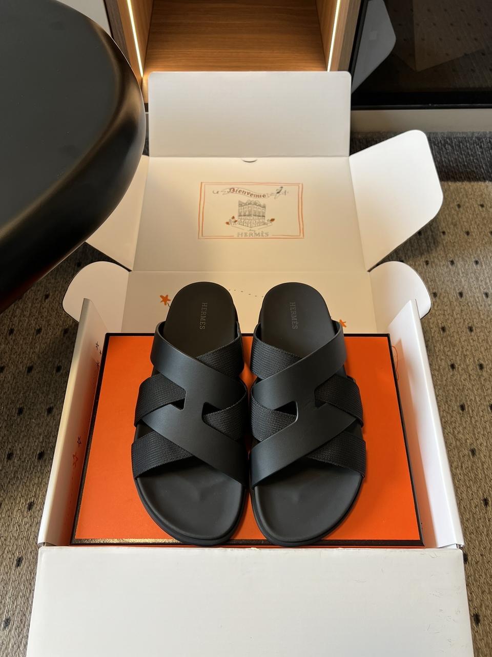 에르메스 Kazimir 샌들