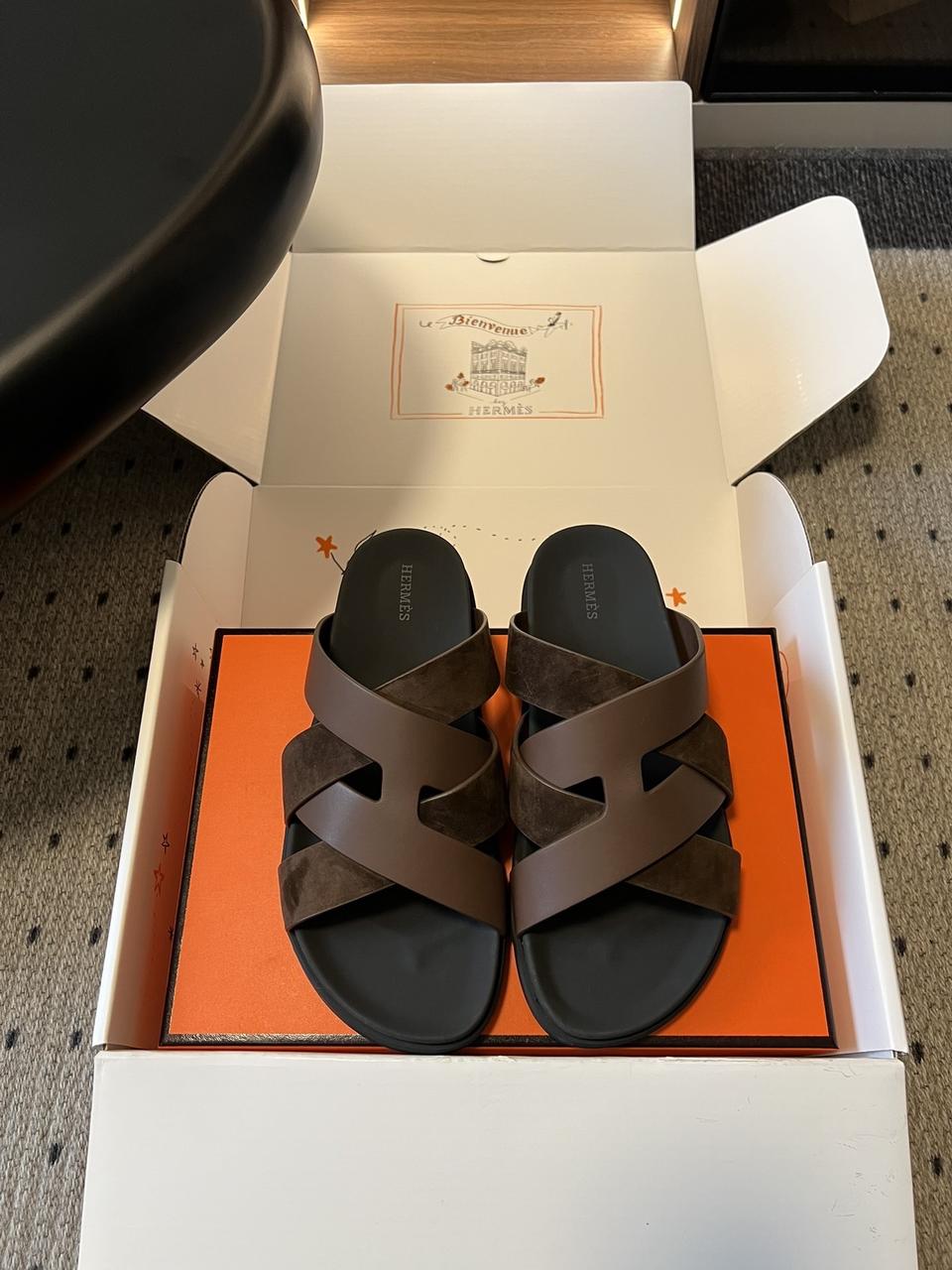 에르메스 Kazimir 샌들