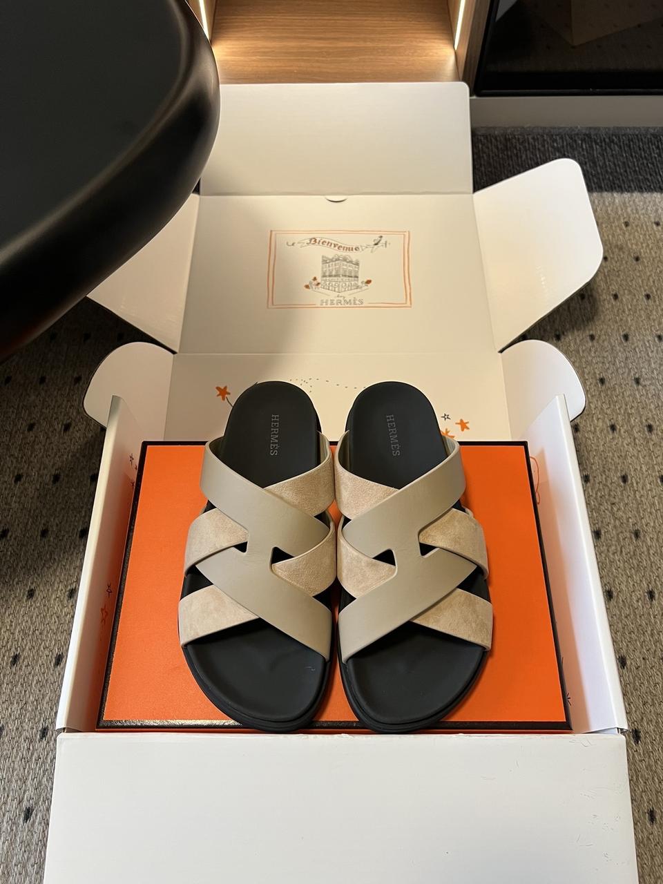 에르메스 Kazimir 샌들