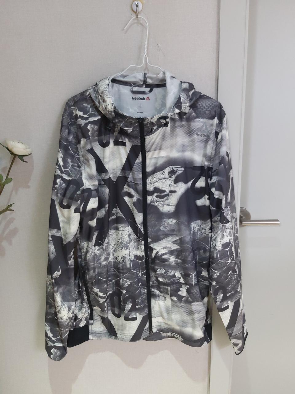 Reebok 리복 프린팅 바람막이 후드집업 L
