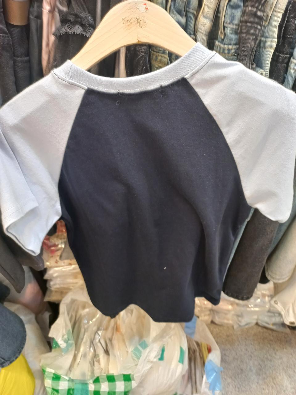 반팔티셔츠