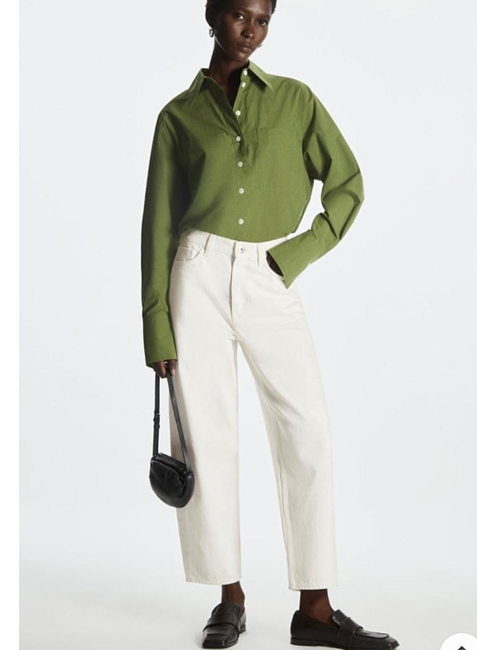 코스 COS 화이트 데님 팬츠