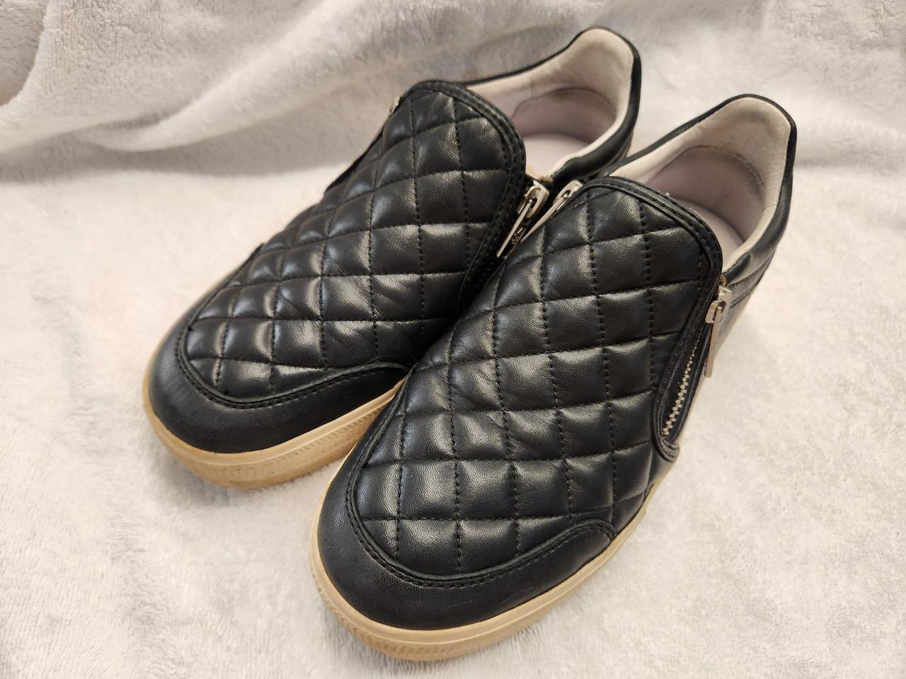 ASH 여성 가죽 퀼팅 지퍼 슬립온 235mm