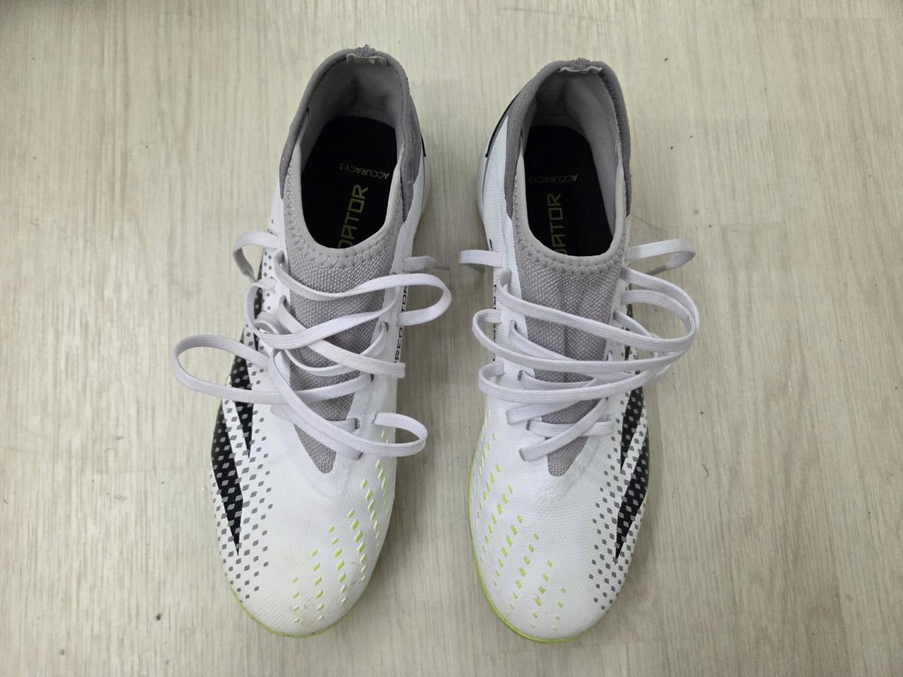 아디다스 프레데터 풋살화 255mm