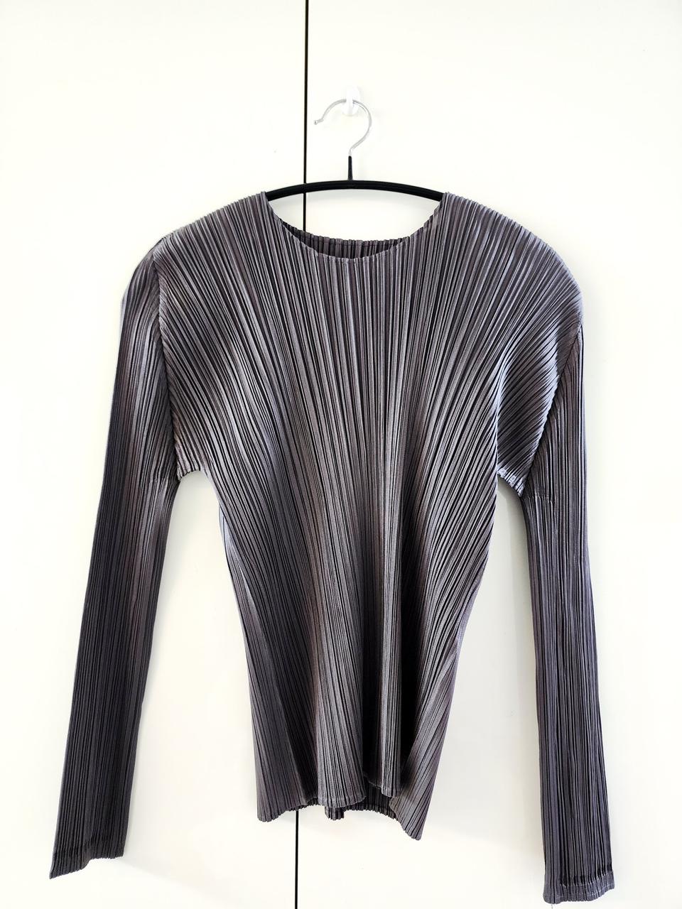 플리츠플리즈 탑