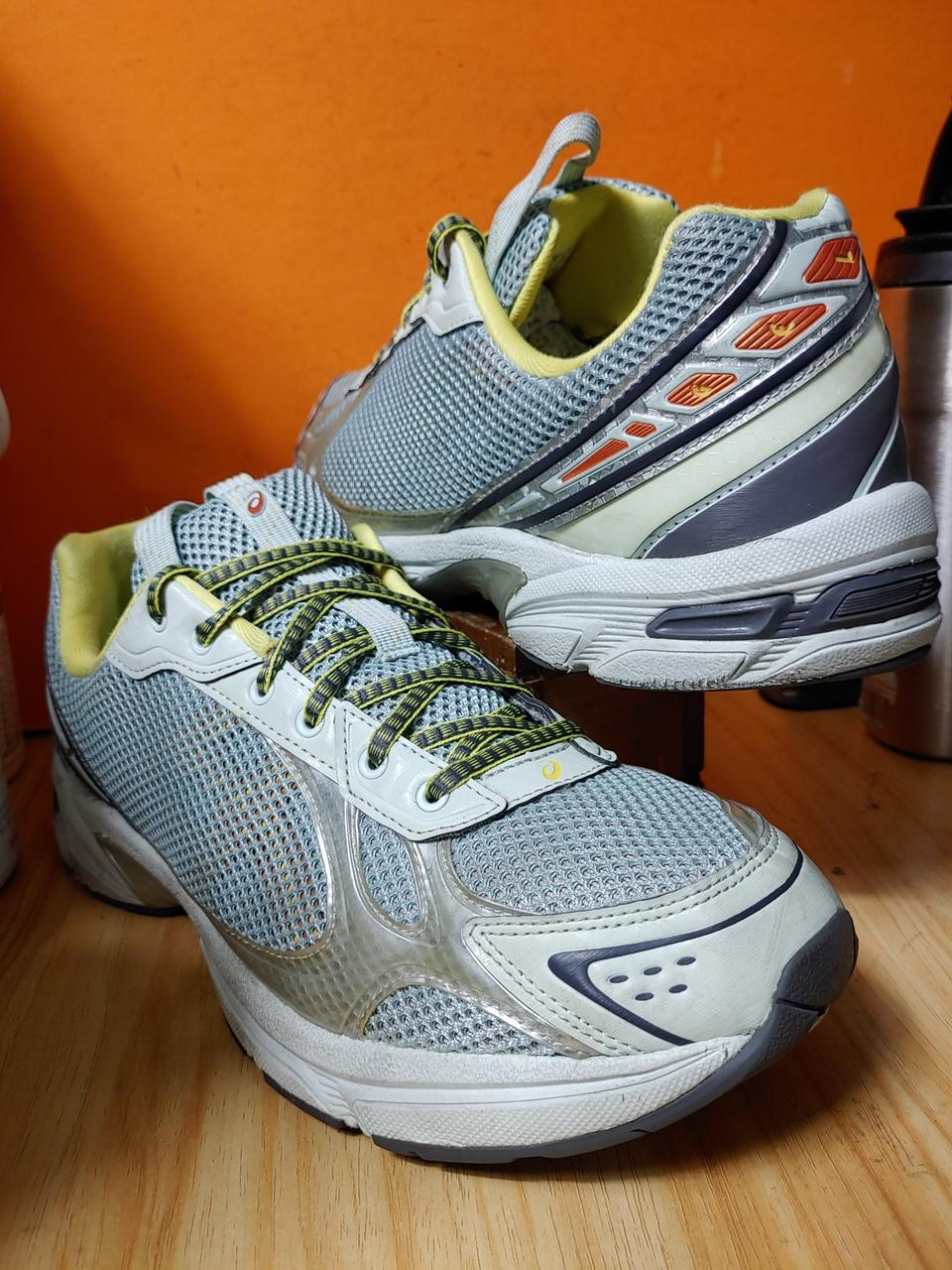 아식스 UB4-S 젤 1130(US11표기290추천사이즈285)