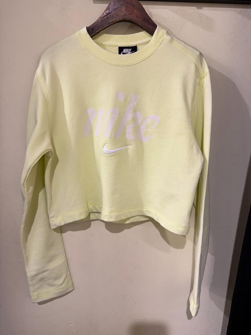 나이키 크롭 맨투맨