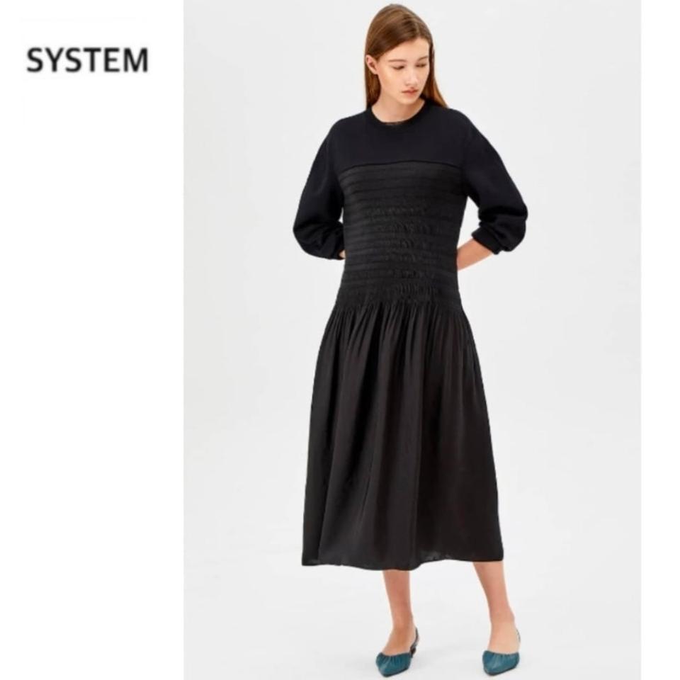 시스템 니트 배색 플리츠 원피스