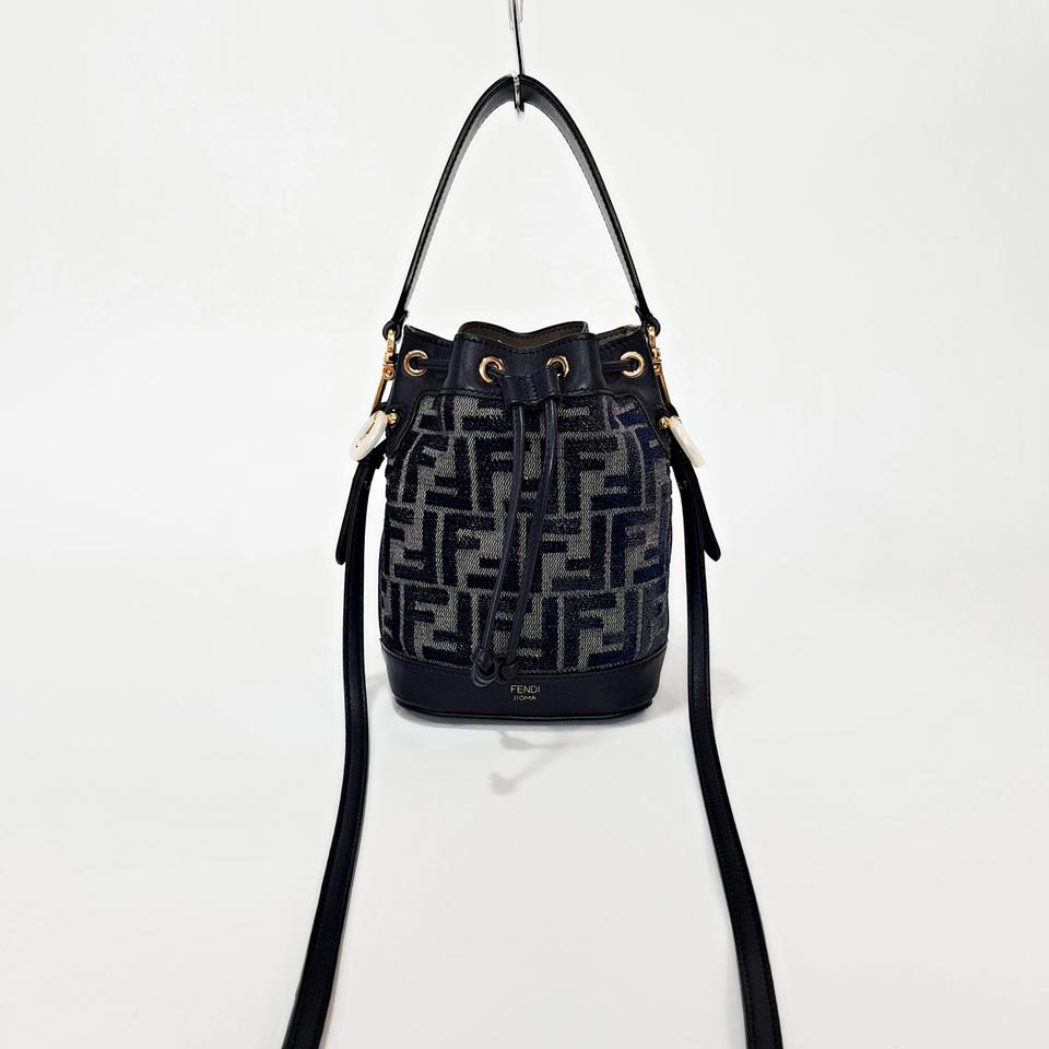 정품)펜디 자가드 우븐 몬트레조 미니 버킷백 8BS093