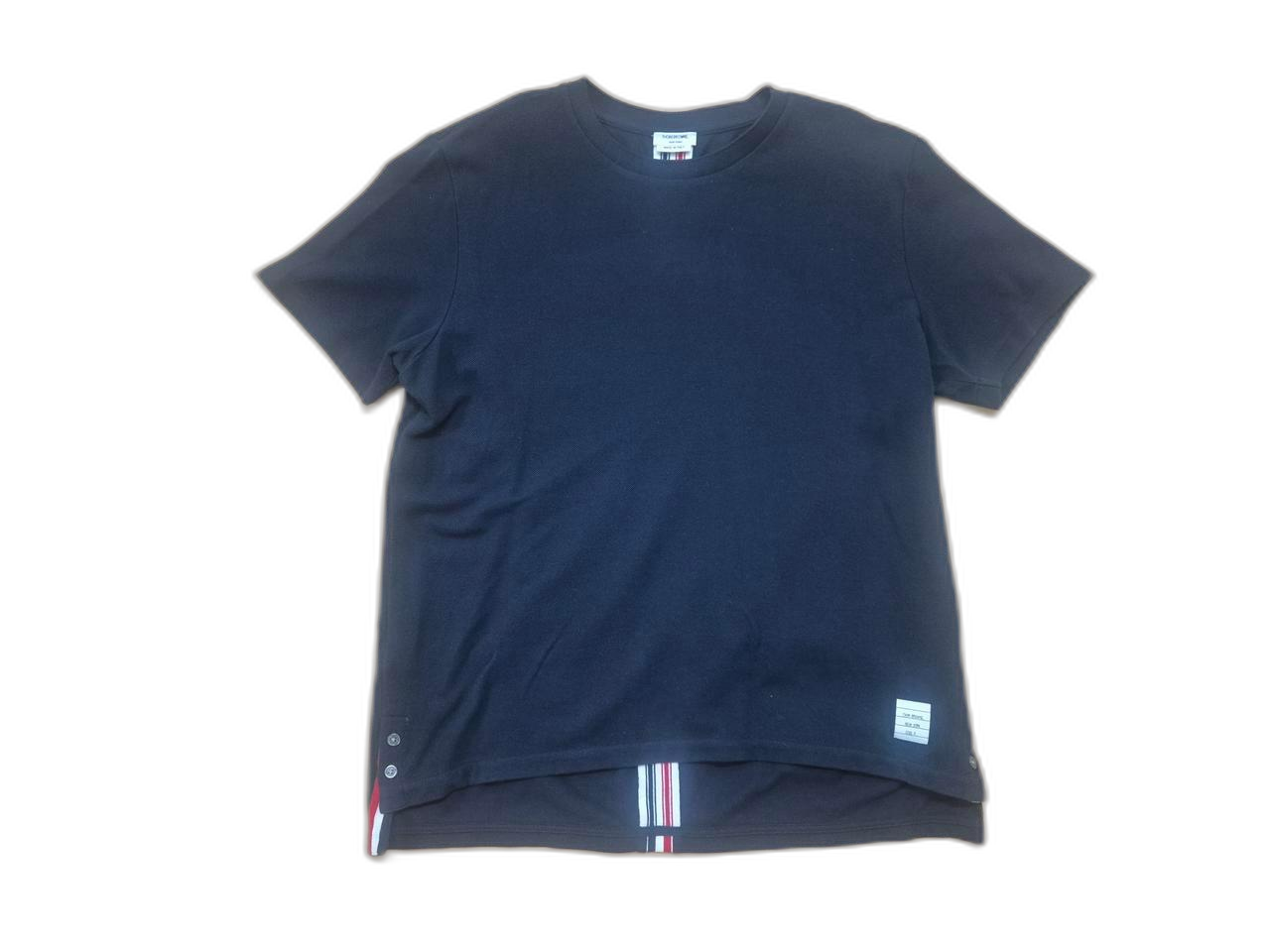 톰브라운 티셔츠 팝니다.