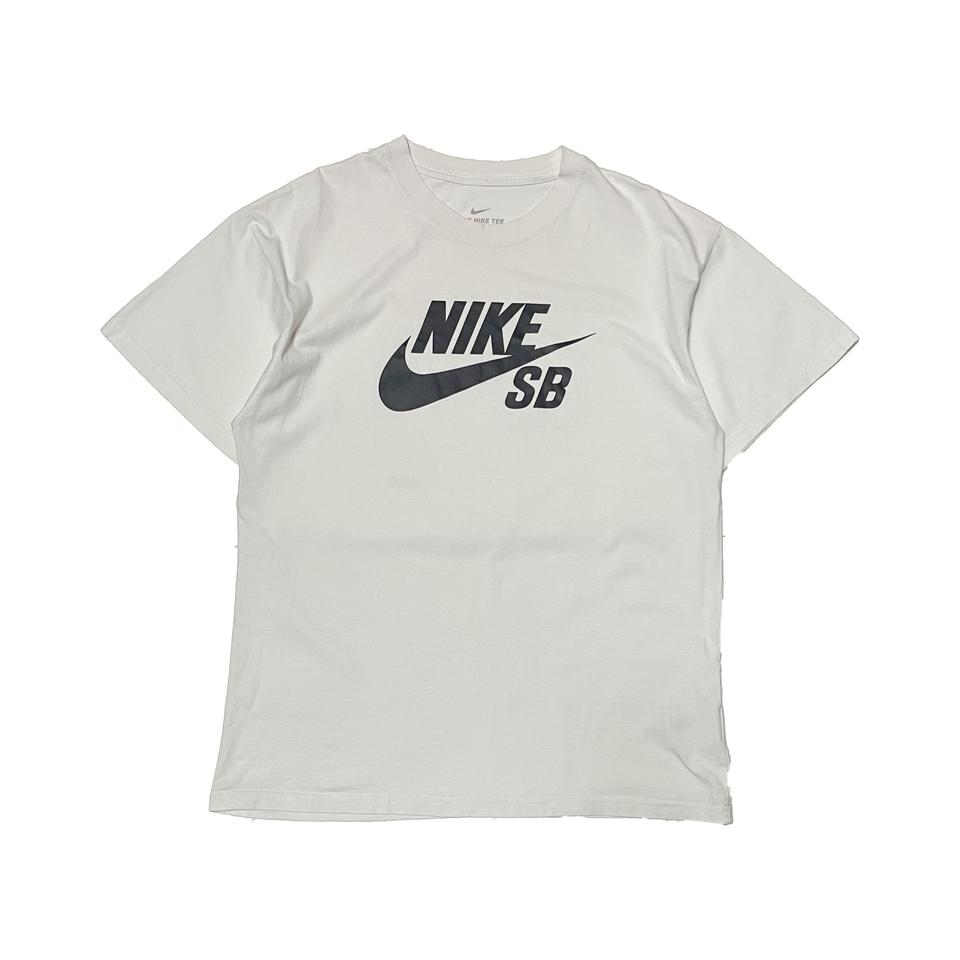 나이키 SB 반팔티 화이트