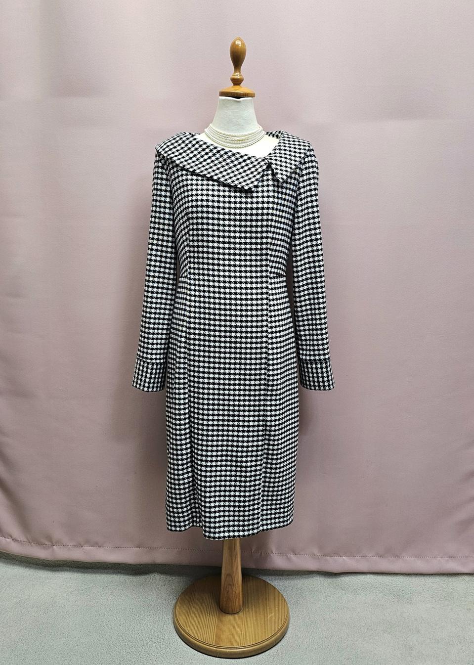 마란트 하운드투스체크 원피스