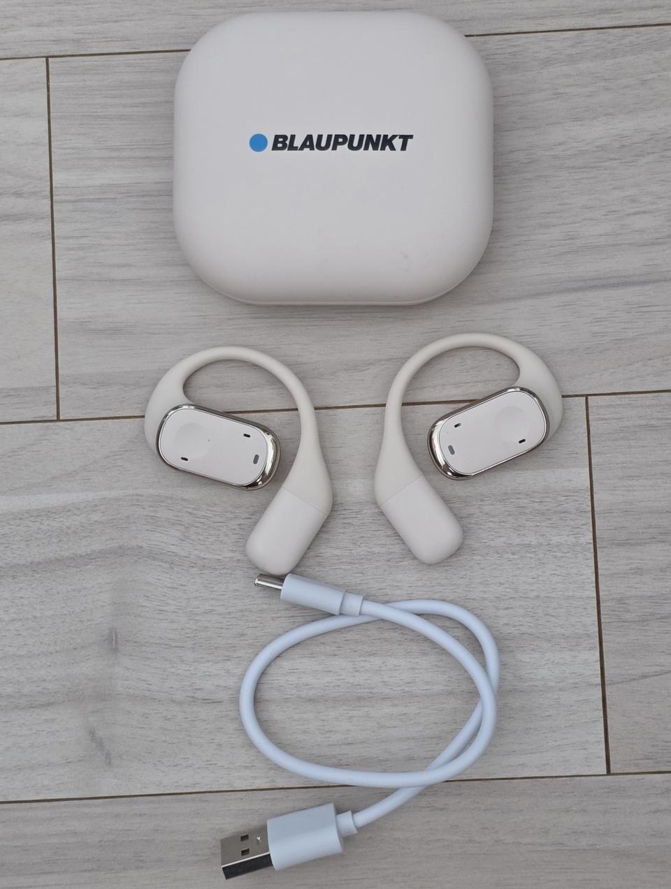 블라우풍트(Blaupunkt)의 오픈형 블루투스 이어폰