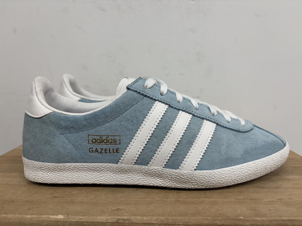 아디다스 가젤 스니커즈 240 