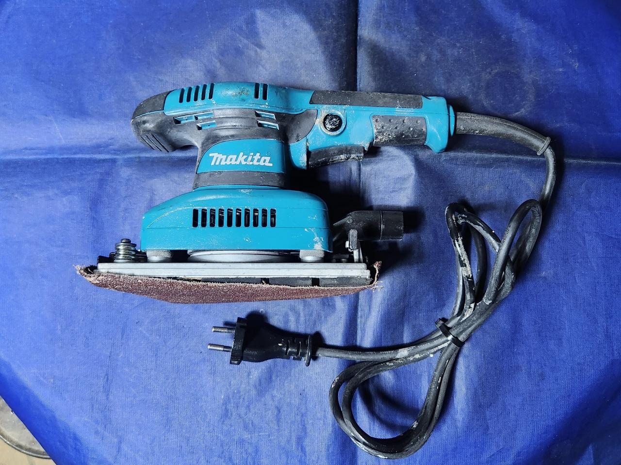 마끼다 샌더기 BO3710 팝니다