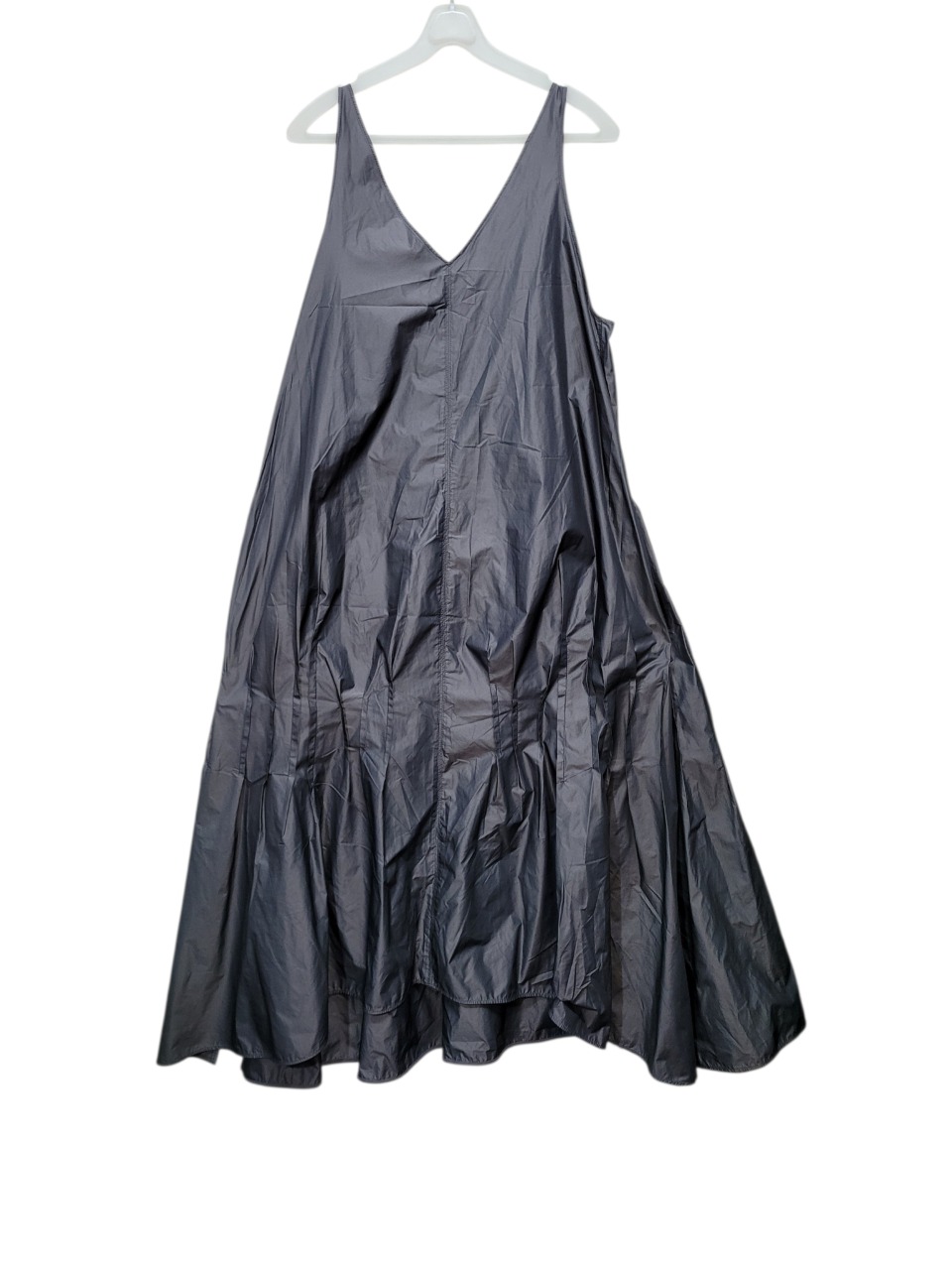 개성있고 시원한 고급폴리소재 노라벨 편안하고 우아한 원피스