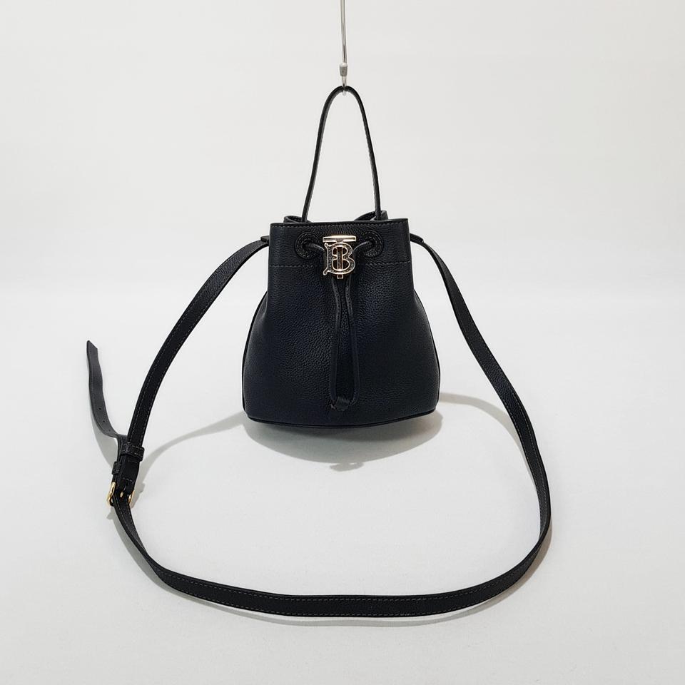 정품) 버버리 TB 복조리 토트 크로스백 