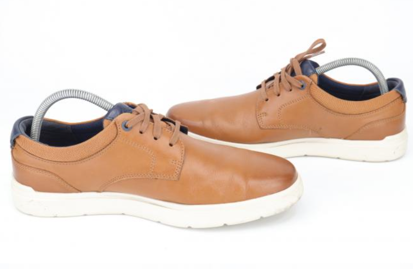 락포트 스니커즈