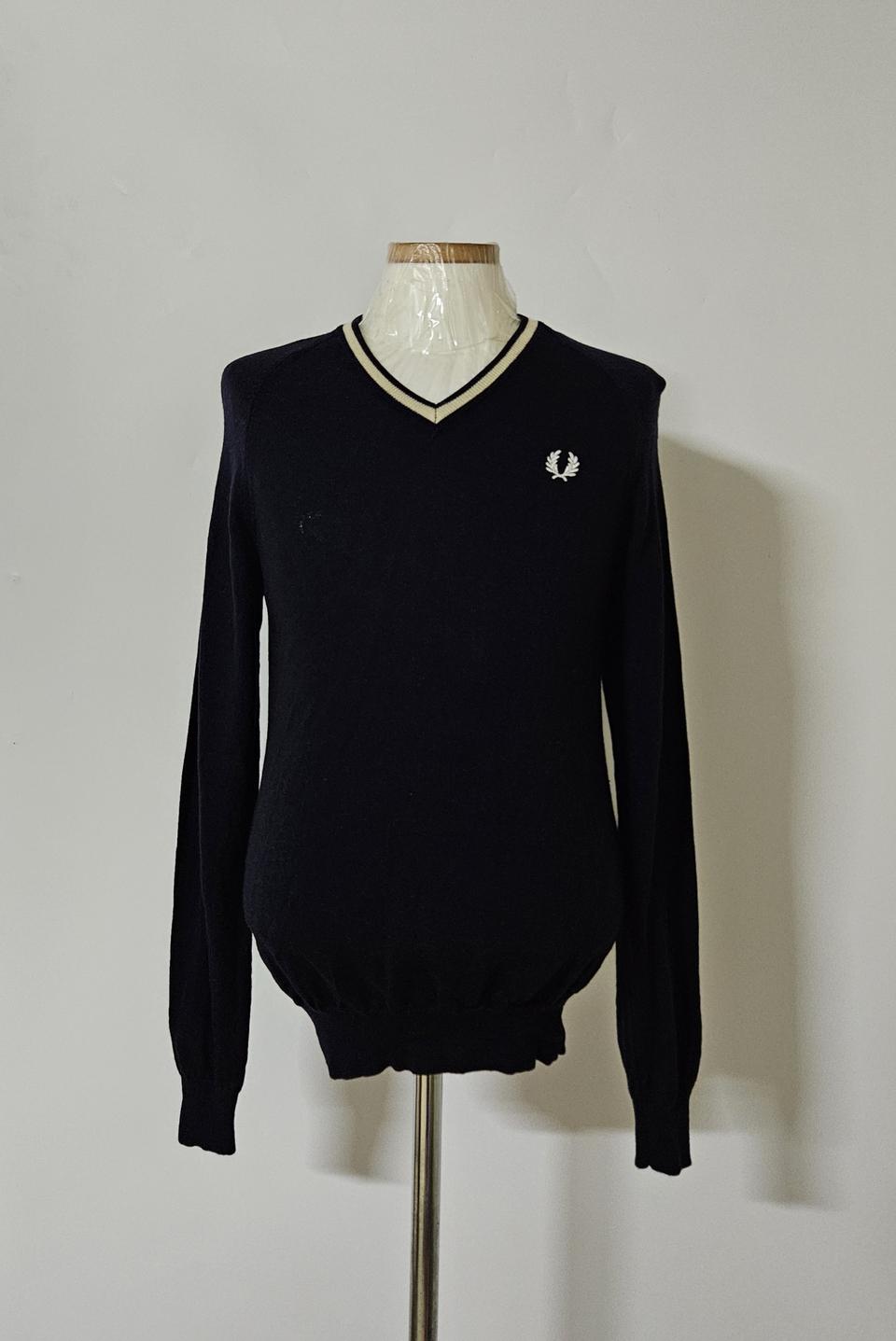 95)프레드페리 정품 브이넥 네이비 니트 스웨터