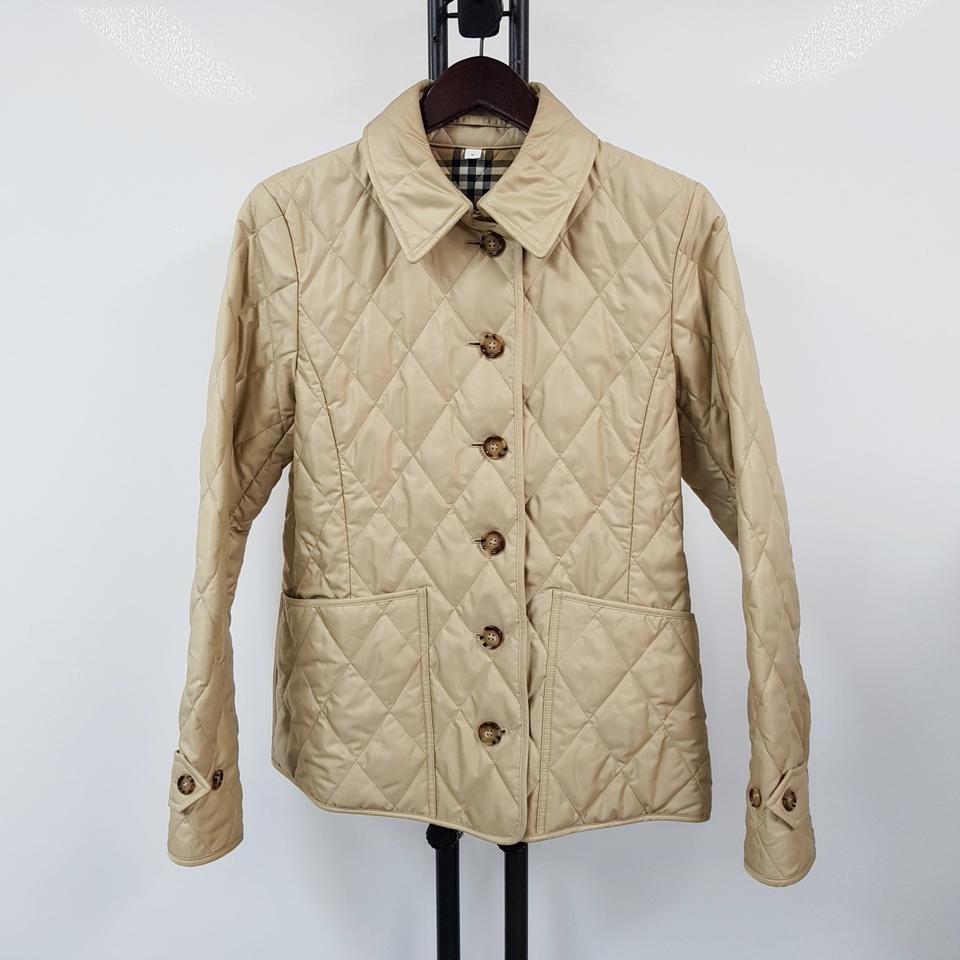 정품) 버버리 여성 페르넬리 다이아몬드 뉴치노 퀼팅자켓