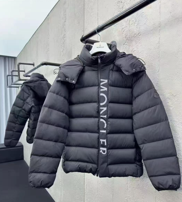 [몽클;레어] 새상품 / UME / 3 (약 100~105 사이즈)