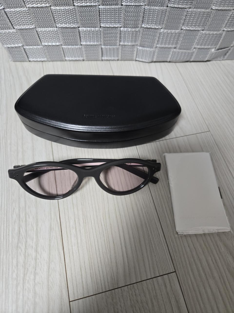 젠틀몬스터 라드 틴트렌즈 안경