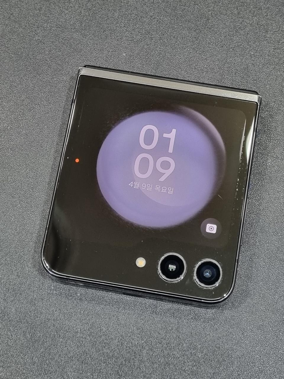 갤럭시Z플립5 256GB 그라파이트 F731N(센터판)