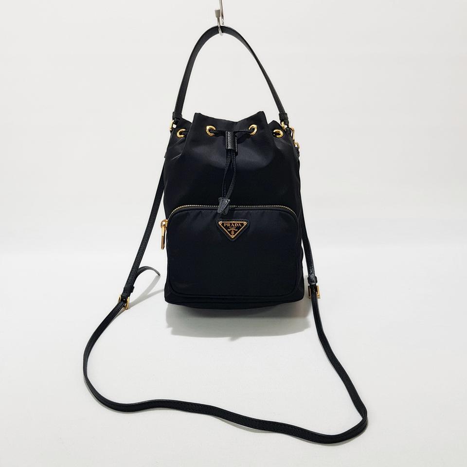 정품)프라다 리나일론 버킷백 1BH038