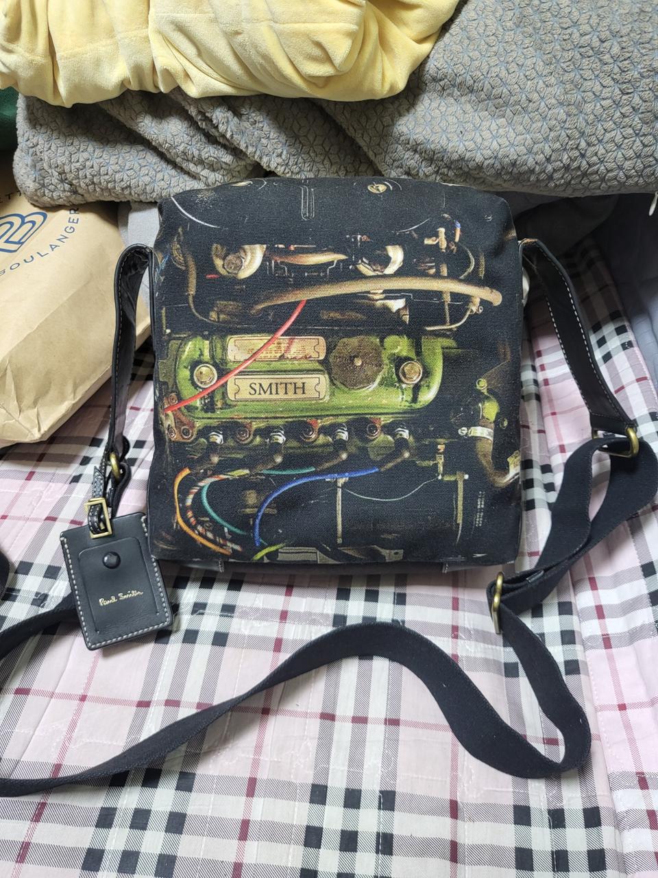 정품 폴스미스 엔지프린트 크로스백 상태양호