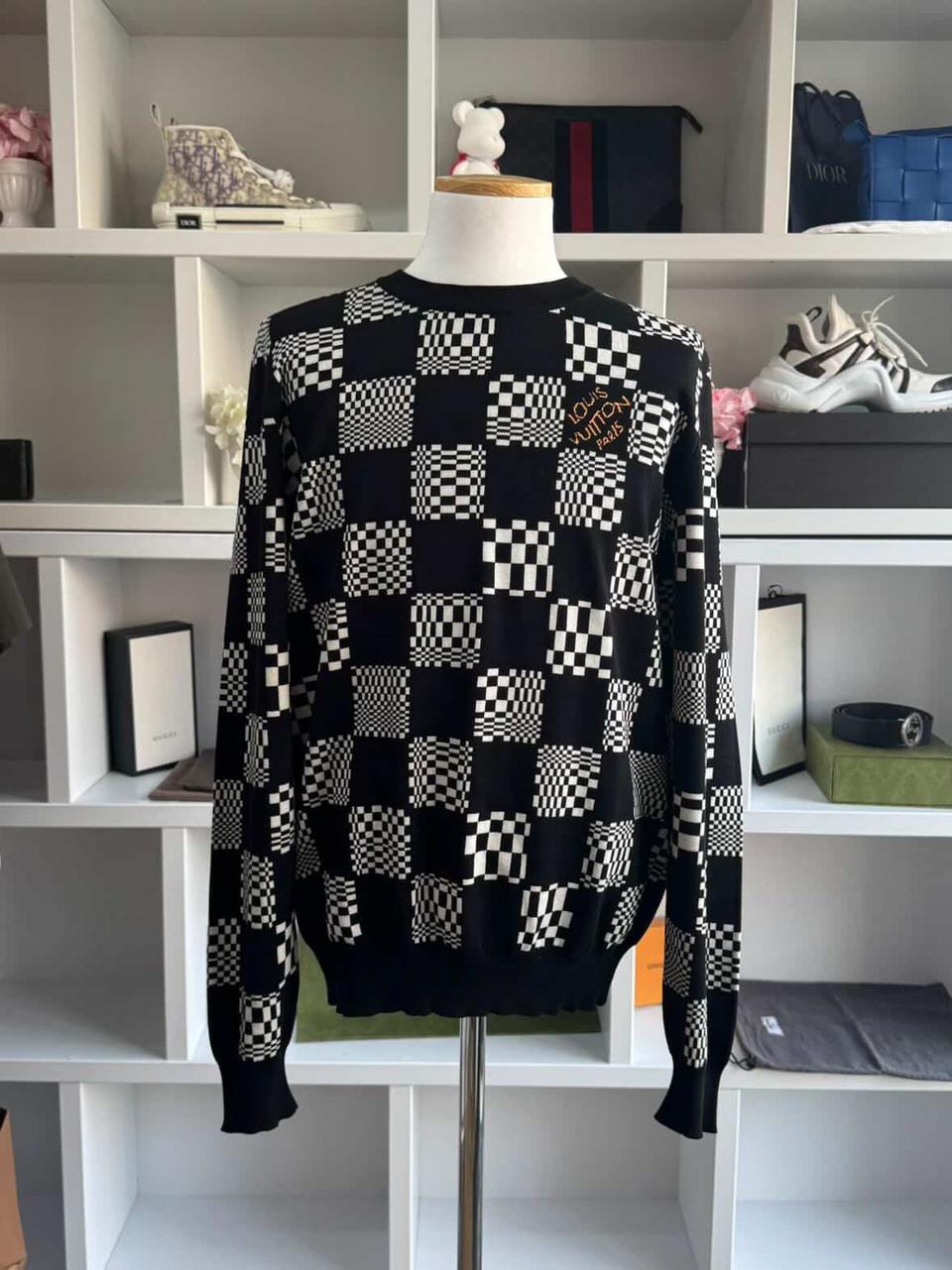 루이비통 다미에 크루넥 체크 니트